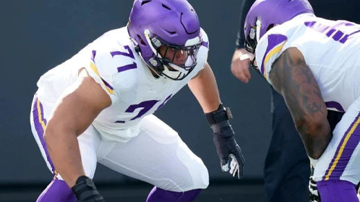 After strong rookie season, Vikings left tackle Christian Darrisaw thinking big. Pro Bowl big.